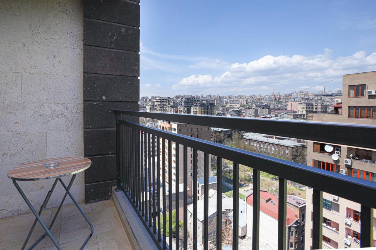 Stay Inn-Apartments On Koghbatsi 16 Erévan Extérieur photo
